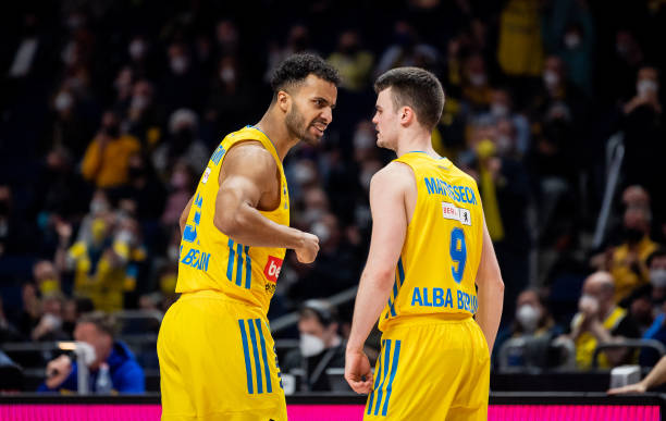 正如桥梁连 正如桥梁连